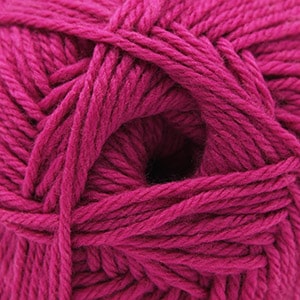 220 Superwash Merino Very Berry